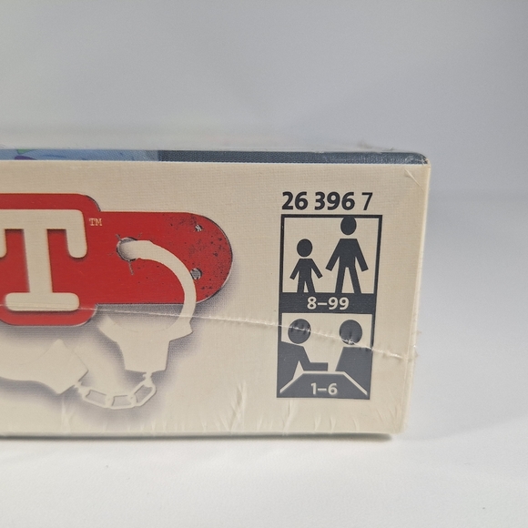 Suspect Board Game French NEW - Picture 8 of 13